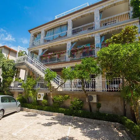 Double 5492f Guest house